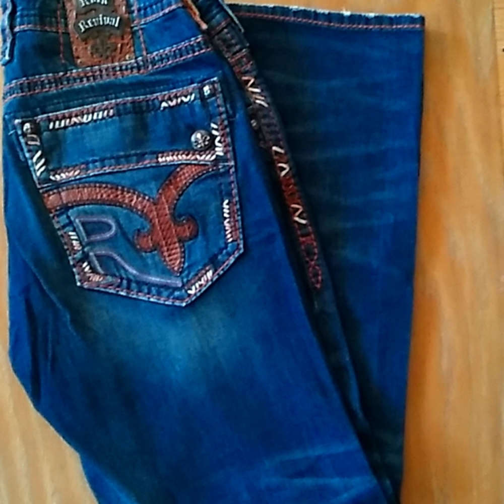 Men's Rock Revival Blue Jean's w/Brown Stitching.Size 38